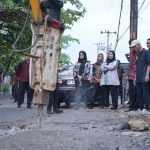 Aksi Cepat Pemkot, Eva Dwiana Genjot Perbaikan Jalan dan Gorong-gorong