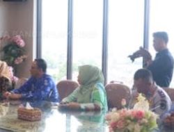 Pejabat Pemkot Bandar Lampung Dampingi Wali Kota Saat Terima Kunjungan di Cirebon