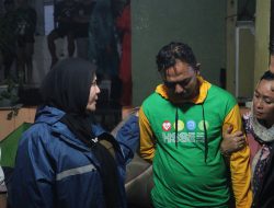 Wali Kota Bandar Lampung Tinjau Banjir, Serahkan Bantuan ke Keluarga Korban