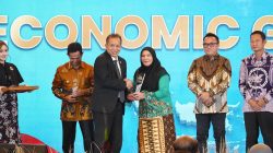 Tata Kelola Diakui Nasional, Eva Dwiana Antar Bandar Lampung Raih Penghargaan Bergengsi
