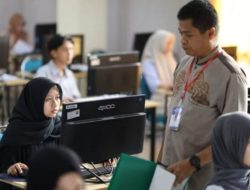 Orang Tua Antar Anak Ikuti UTBK-SNBT di Unila, Tempuh Perjalanan Subuh dari Pesawaran